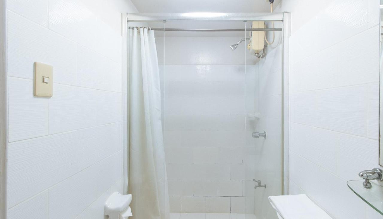 El Rico Suite Makati By Reddoorz Makati City Exteriér fotografie