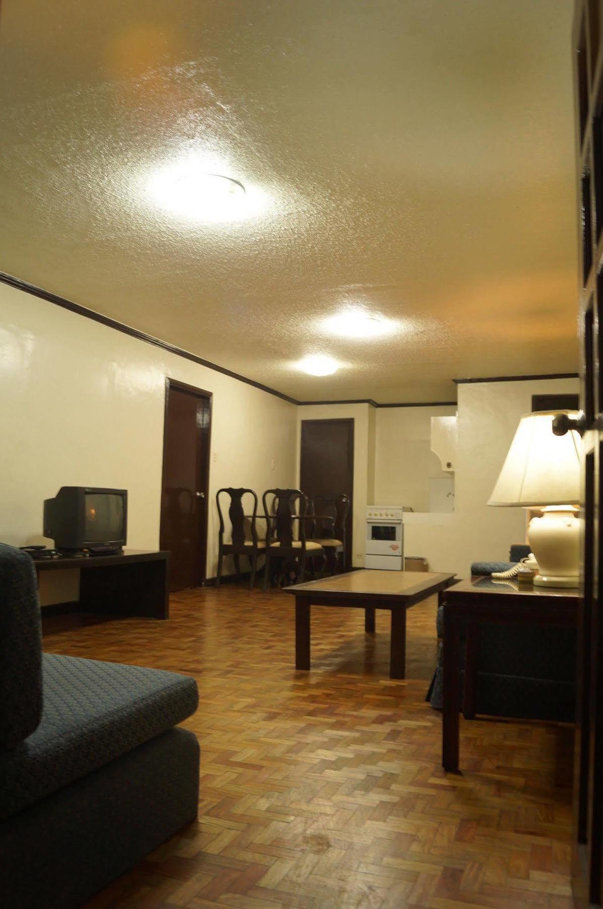 El Rico Suite Makati By Reddoorz Makati City Exteriér fotografie