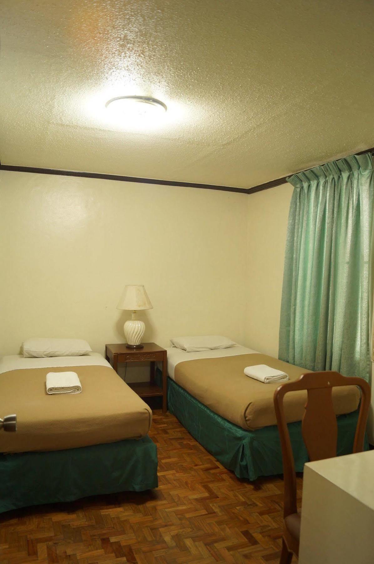 El Rico Suite Makati By Reddoorz Makati City Exteriér fotografie